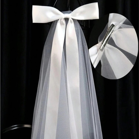 Minimalist beach boho bride wedding bow veil - Picture 1 of 4